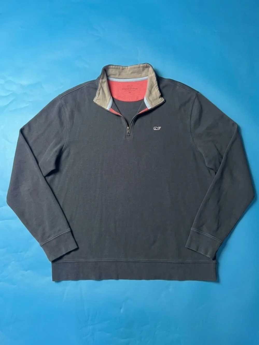 Vineyard Vines Men's Charcoal Quarter-Zip Sweater with Contrast Collar